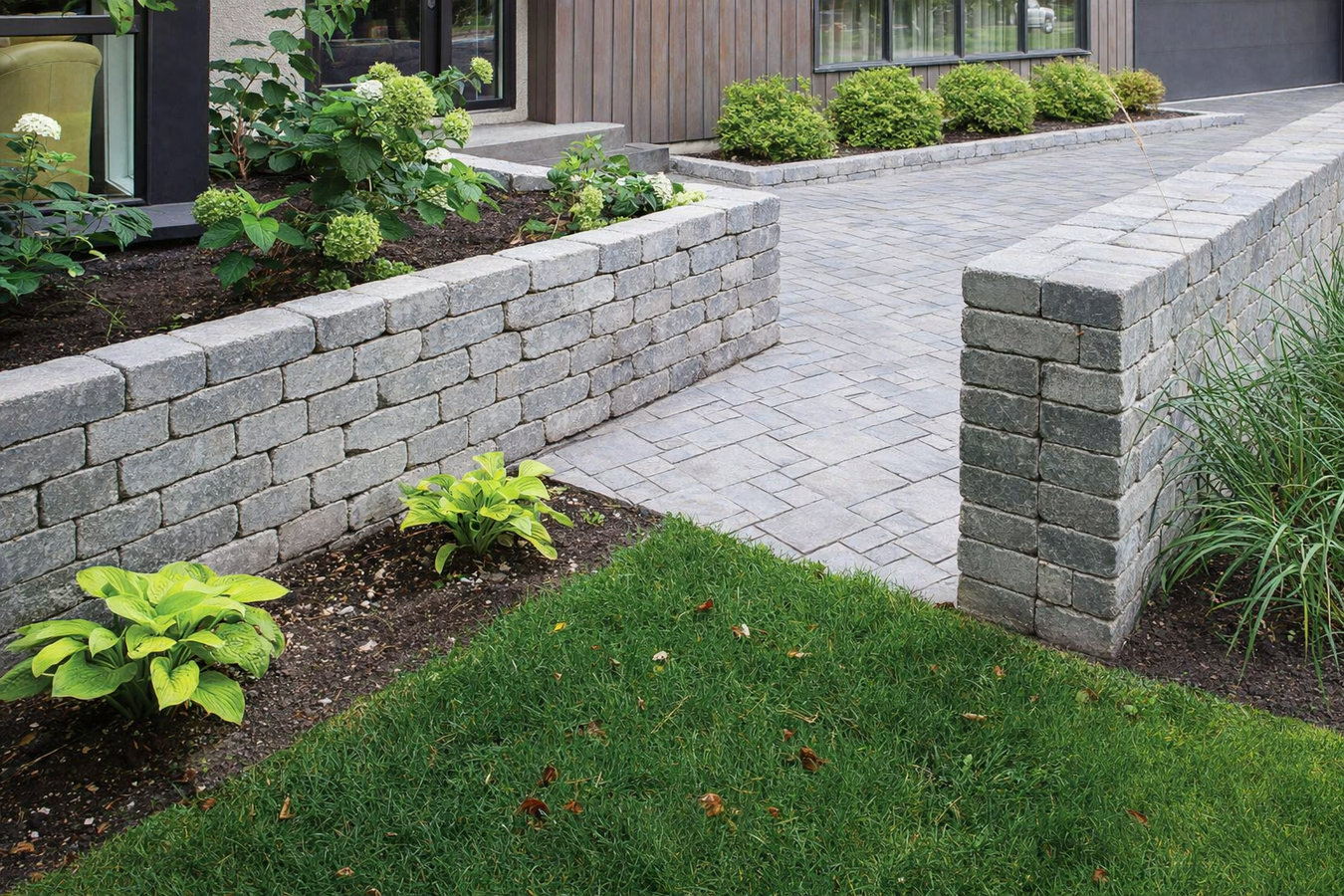 Concrete retaining walls in Pomona, CA