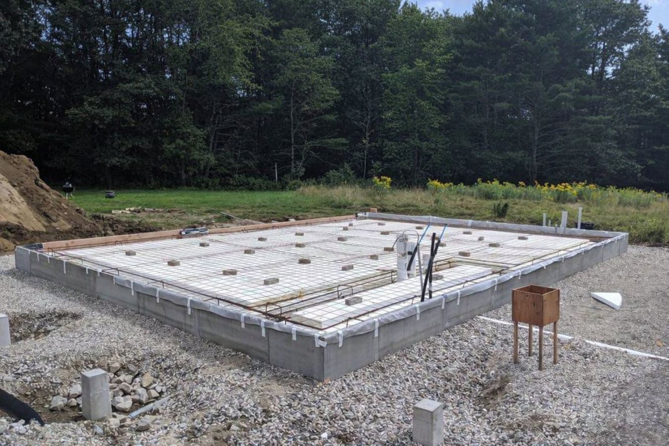 Slab foundation building in Pomona, CA
